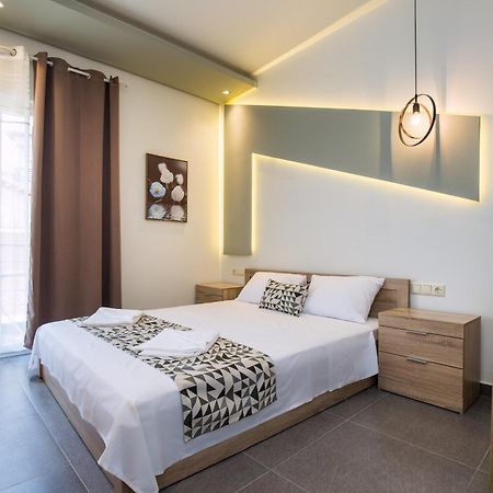 לימנריה Studios & Apartments Elisabeta מראה חיצוני תמונה