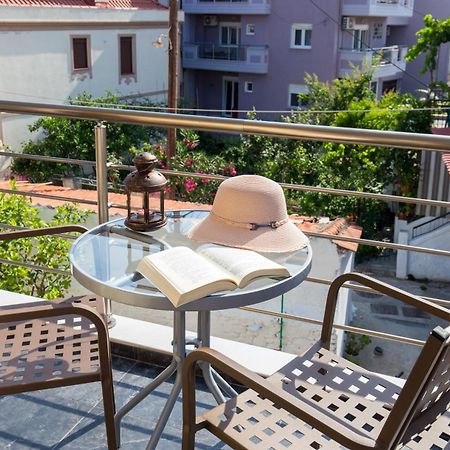 לימנריה Studios & Apartments Elisabeta מראה חיצוני תמונה