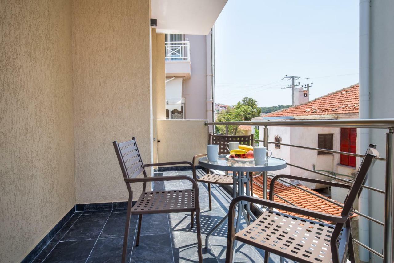 לימנריה Studios & Apartments Elisabeta מראה חיצוני תמונה