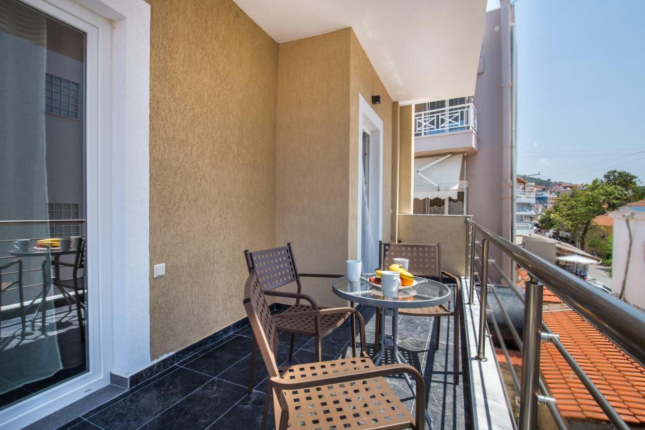 לימנריה Studios & Apartments Elisabeta מראה חיצוני תמונה