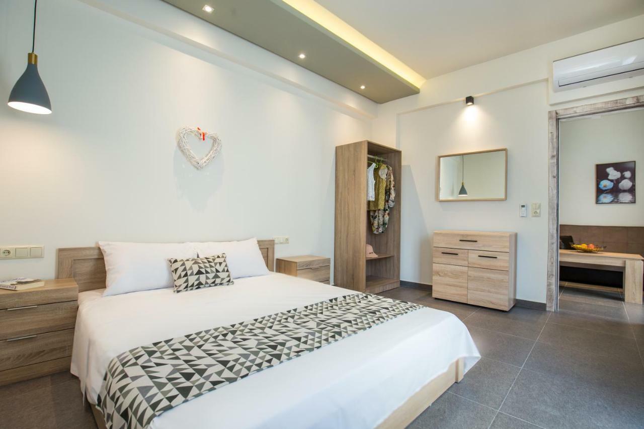 לימנריה Studios & Apartments Elisabeta מראה חיצוני תמונה