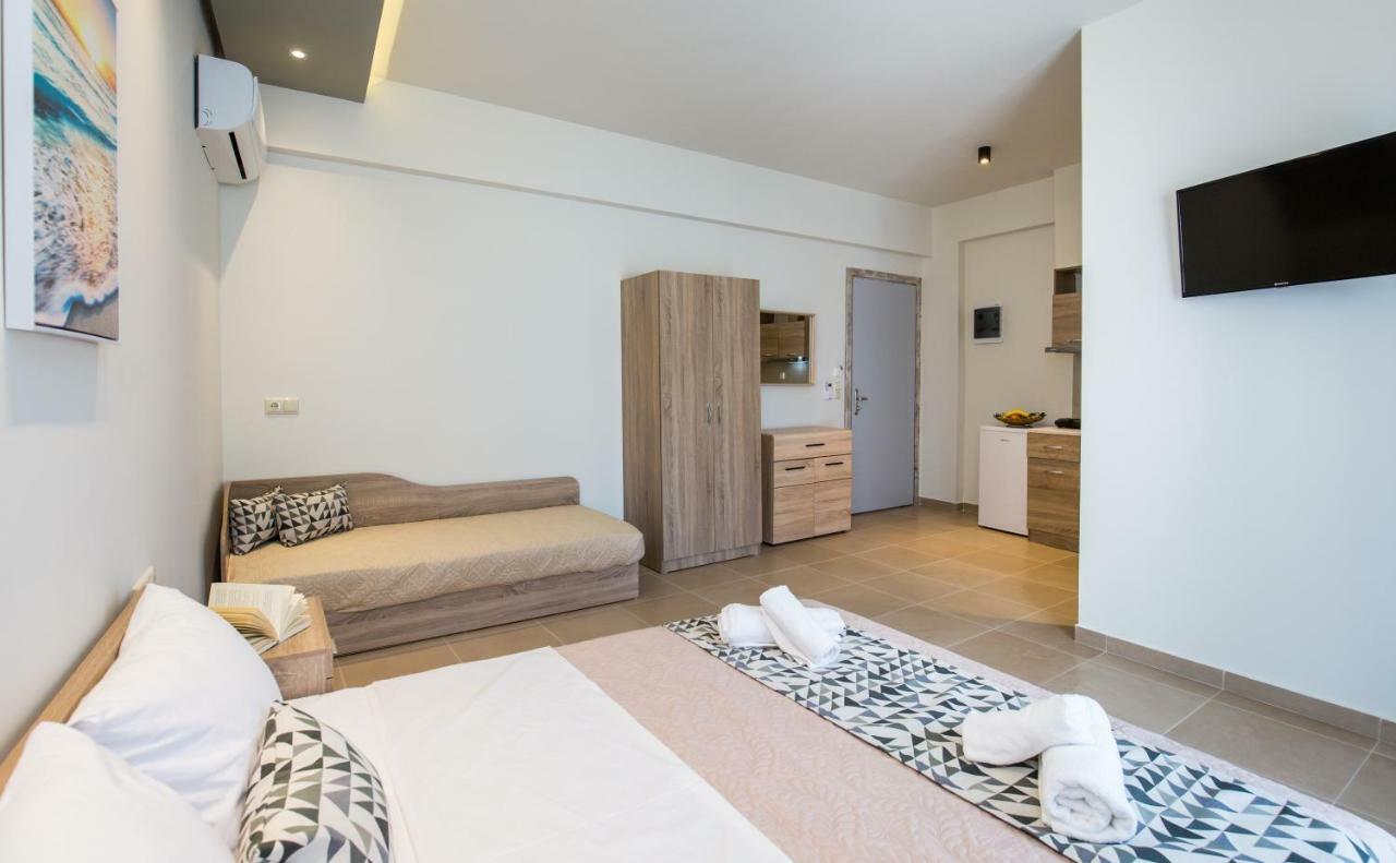 לימנריה Studios & Apartments Elisabeta מראה חיצוני תמונה
